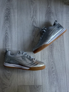 Nike Gato LV8